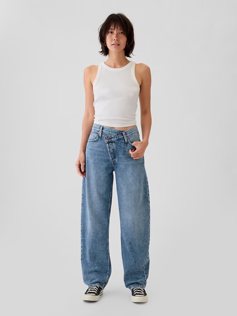 GAP High Rise Cross Over Barrel Jeans NWT 28/6R